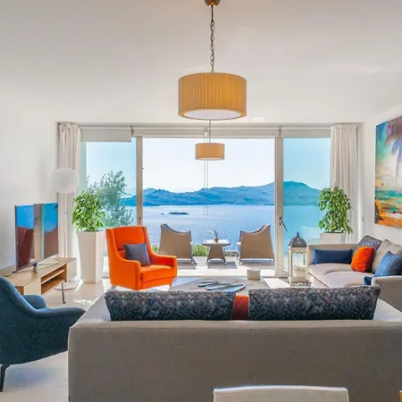 Apartmán Luxury 4 Bedroom Flat With A Fantastic Sea View
